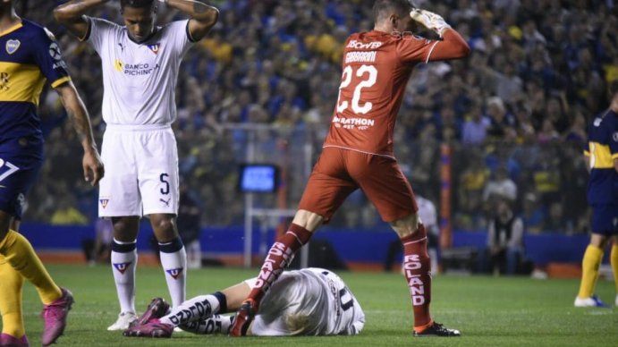 La escalofriante lesión de Christian Cruz, el defensor de Liga de Quito que se fracturó el tobillo