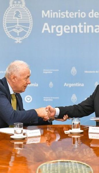 Argentina firmó un convenio para refinanciar deuda con Suiza dentro del acuerdo con el Club de París