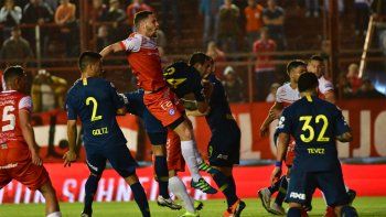 Boca le ganó 1-0 a Argentinos Juniors en La Paternal con gol de Izquierdoz de pelota parada