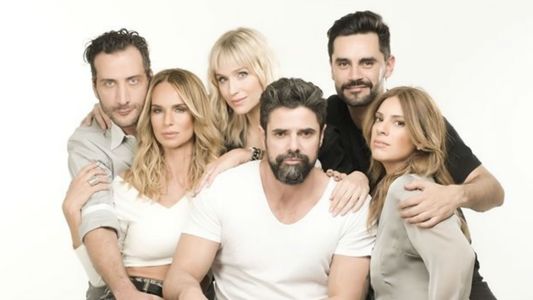 Sin Luciano Castro, regresa Desnudos a calle Corrientes: mirá la nueva marquesina