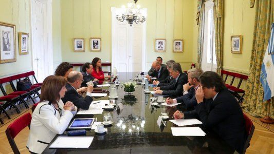 Tras las críticas y la denuncia a Iguacel, el Gobierno se abre al debate con la oposición para amortiguar la suba del gas