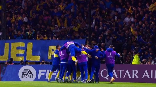 Con un golazo de Varela, Boca venció a Deportivo Cali y clasificó a octavos