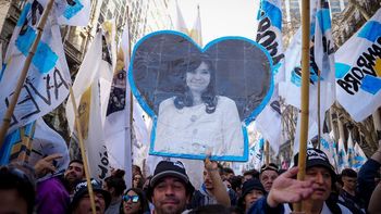 El kirchnerismo duro, los halcones del PRO y el persistente intento de enterrar la democracia