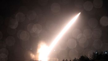 Corea del Sur lanzó un misil, pero le erró y cayó en su propio territorio: el video del acto fallido