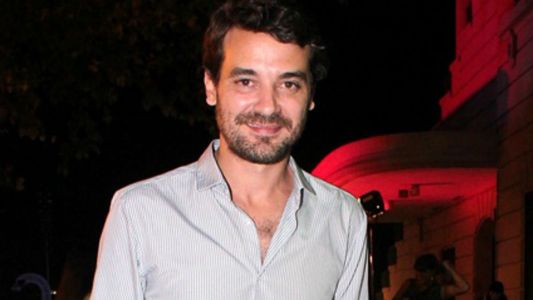 Pedro Alfonso con fecha, marquesina y escenario confirmado en calle Corrientes