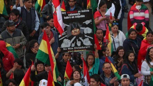 Mas tensión en Bolivia: renunció el jefe de la OEA que verifica la elección
