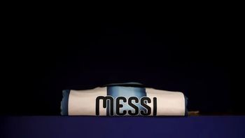 Todo listo: los parches y detalles exclusivos de la camiseta que la Selección Argentina usará en la final