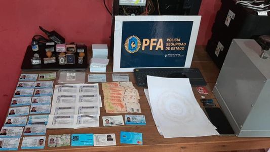 Tortuguitas: cayó una banda que falsificaba documentos