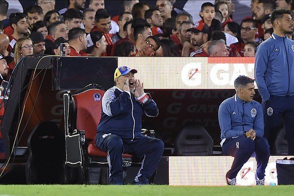 Maradona: Heinze es mi amigo y sé que es capaz de dirigir Boca
