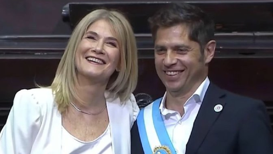 Asumió Axel Kicillof, con Cristina Kirchner como invitada especial