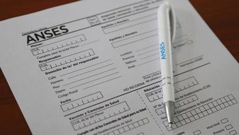 Atención ANSES: este es el último día para presentar la libreta AUH y cobrar $33 mil (Foto: archivo). Atención ANSES: este es el último día para presentar la libreta AUH y cobrar $33 mil (Foto: archivo).