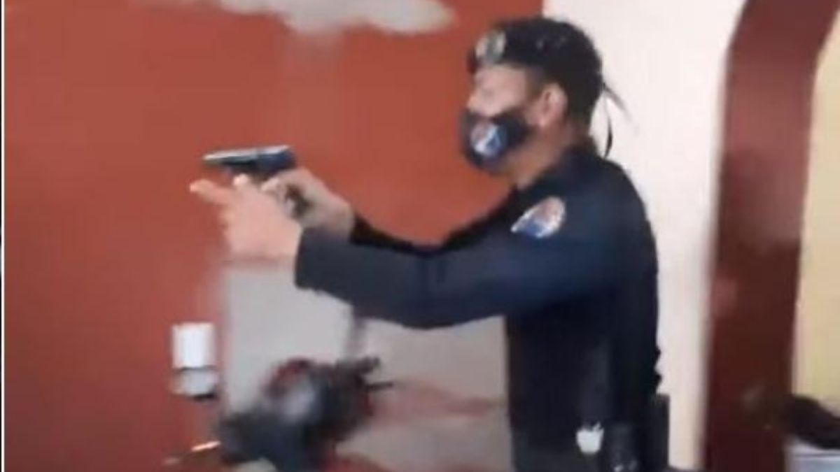 La esposa del militante cubano filmó la detención por parte de la policía en La Habana. Foto: CiberCuba.