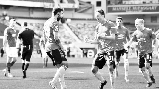 ¡Inédito!: Manchester United le ganó a Brighton con penal sancionado por el VAR cuando había terminado el partido