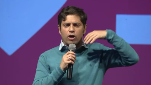 A diferencia del Gobierno nacional, Kicillof no descarta cambios en su gabinete tras las PASO