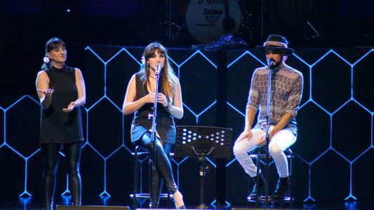 Gran show de Abel Pintos junto a la española Rozalén