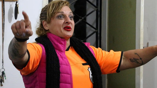 El emotivo adiós a Locomotora Oliveras en En el barro, la serie de Netflix donde debutó como actriz