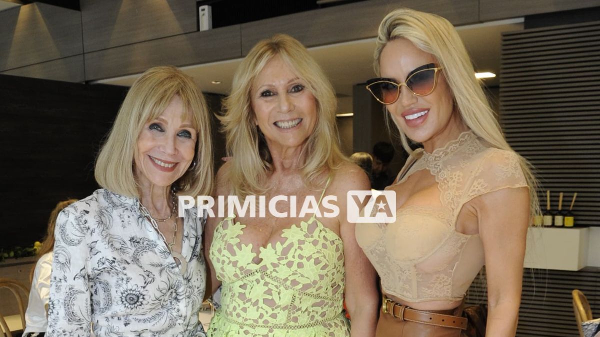 cumpleaños de Ana Rosenfeld con Marina Calabró