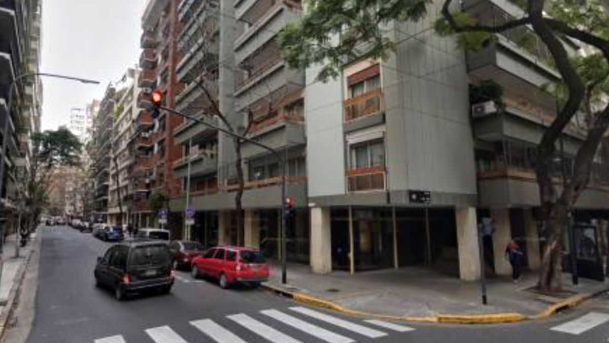Motochorros balearon a un anciano para robarle el reloj en Recoleta. (Foto: Télam)
