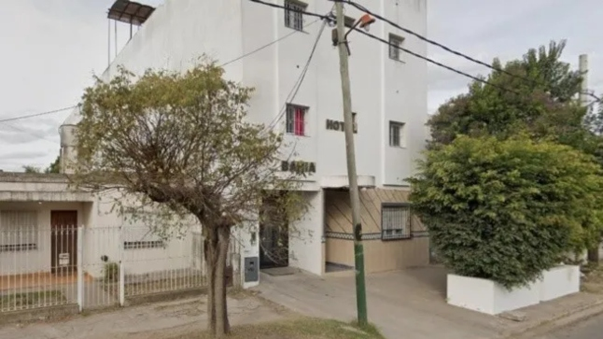 &nbsp;Glew: encontraron muerta a un mujer en un hotel alojamiento e investigan las causas