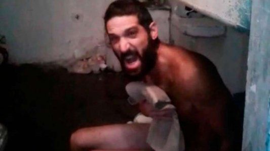 El femicida de las hermanas israelíes habría amenazado con matarse porque lo obligaron a bañarse