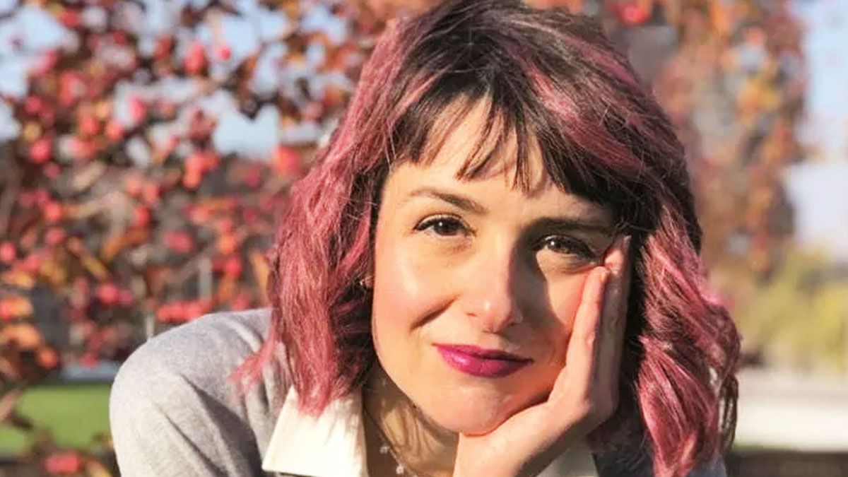 La escritora Carolina Capria, denunció públicamente a la red que publicaba fotos de esposas para compartir sin que ellas lo supieran. (Foto: Gentileza La Repubblica)