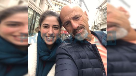 Las vacaciones de Gustavo Sofovich en Londres a días del debut de Polémica en el bar