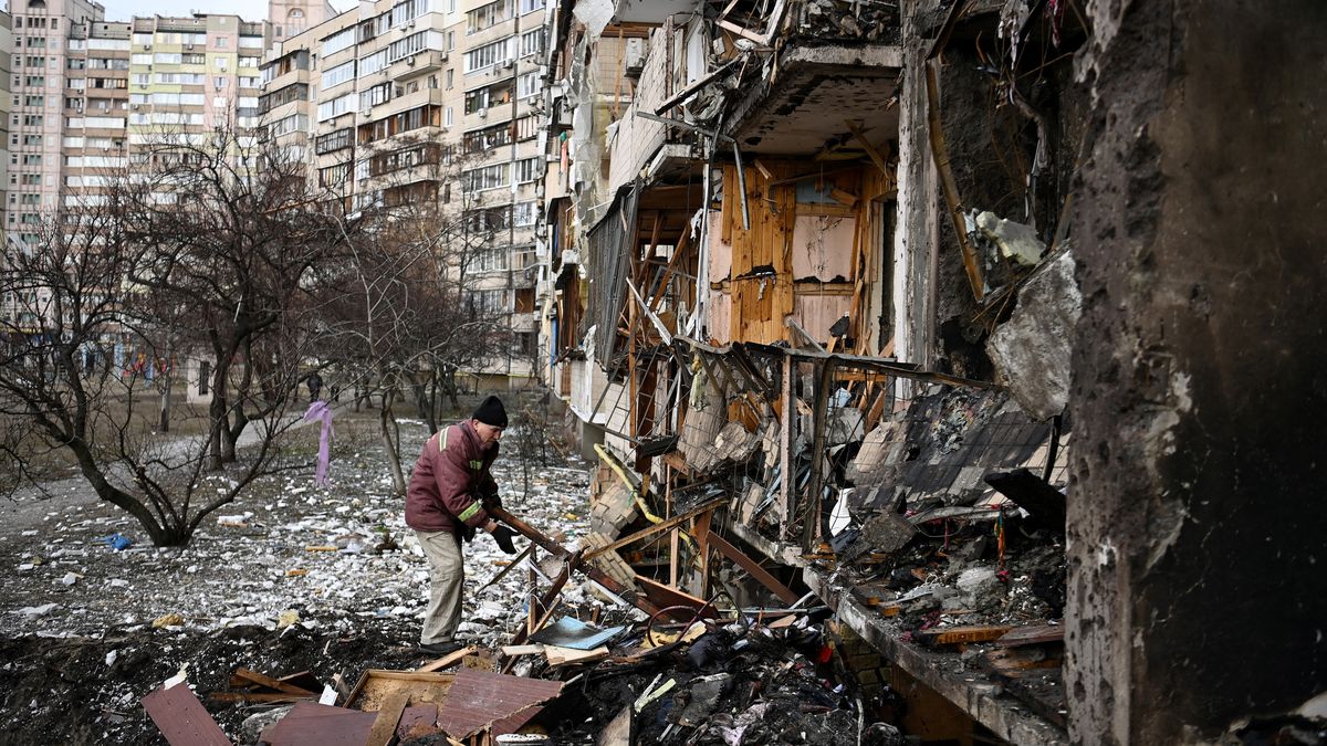 Rusia y Ucrania discuten hora y lugar para negociar mientras el ejército ruso amenaza con controlar Kiev. (Foto: Télam)