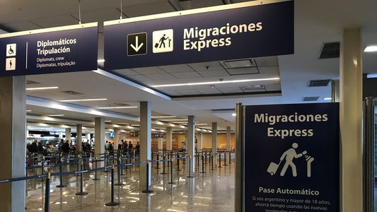El Gobierno advierte que sacará por decreto la nueva ley de migración si el Congreso no la aprueba