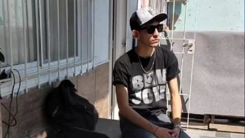 Llevar el mango a casa: la historia de Lautaro, el joven que recibió una golpiza y tiene muerte cerebral