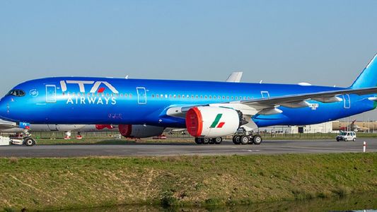 Aterrizaje de emergencia y muerte en en el aire: qué pasó en el vuelo que venía de Roma a Ezeiza