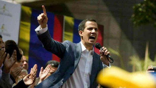 Guaidó vuelve a Venezuela tras un mes en el exterior para reactivar la lucha y la movilización popular