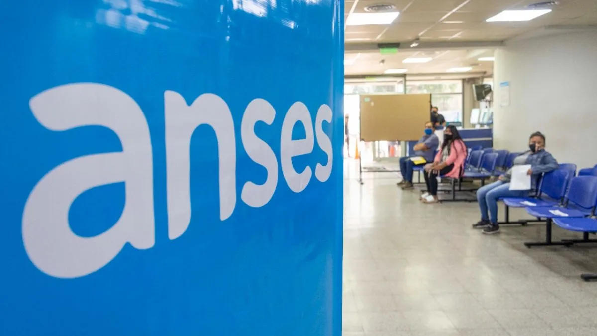 Los jubilados y pensionados con haberes inferiores a $204.445 recibir&aacute;n un bono proporcional hasta alcanzar ese monto (Foto: archivo).