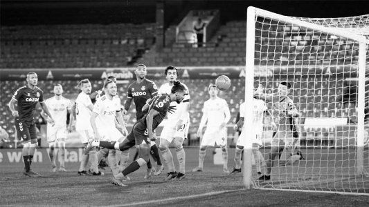 Se le cortó la racha: tras dos triunfos en fila, el Leeds de Bielsa perdió 2-1 ante Everton por la Premier League