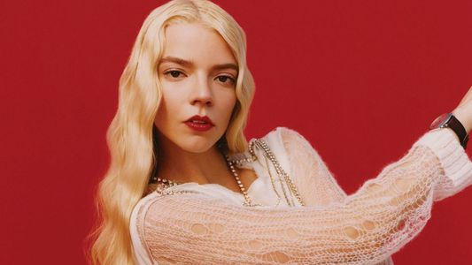 La serie de Netflix con Anya Taylor-Joy que desató un fenómeno mundial y tiene 7 episodios