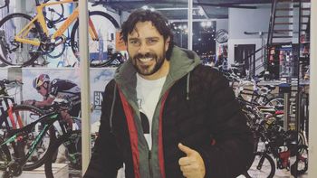 Matías Alé sorprendió a todos y contó con quién duerme hace años