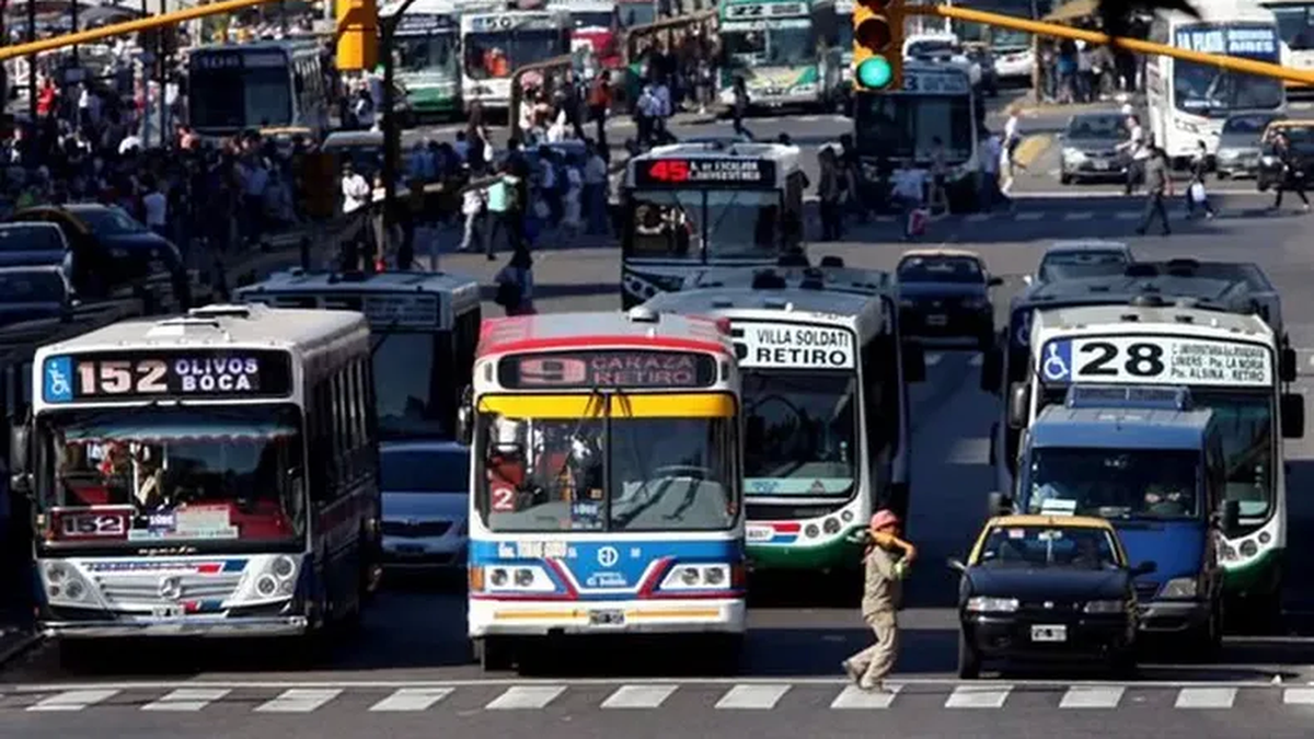Paro de colectivos: un chofer de la línea 178 fue blanco de un tiroteo y rige una nueva protesta 2 Siguen los casos de inseguridad contra colectivos. Imagen a modo de ilustración (Foto: C5N)