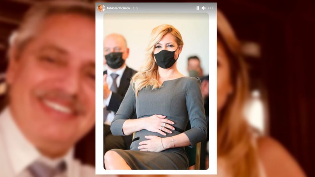 Fue hacia mediados de agosto cuando Fabiola Yañez publicó esta imagen en sus historias de Instagram, despertando las sospechas de un embarazo.