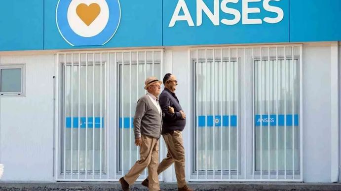 Jubilados: ASÍ cobrarán en MARZO con el AUMENTO del 27% y el bono de $70.000
