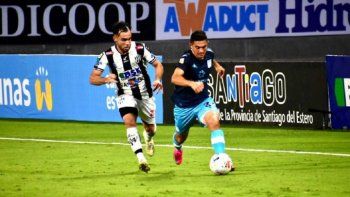 Central Córdoba venció a Racing y le dio vida a River
