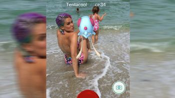 La primera famosa que encontró un Pokémon Go