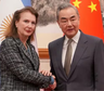 Diana Mondino se reunió con el canciller de China para fortalecer el comercio y las inversiones