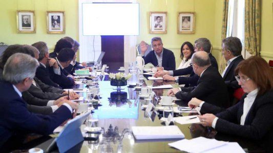 El Gobierno confía en llegar al balotaje pero, si pierde, Macri consensuará la transición