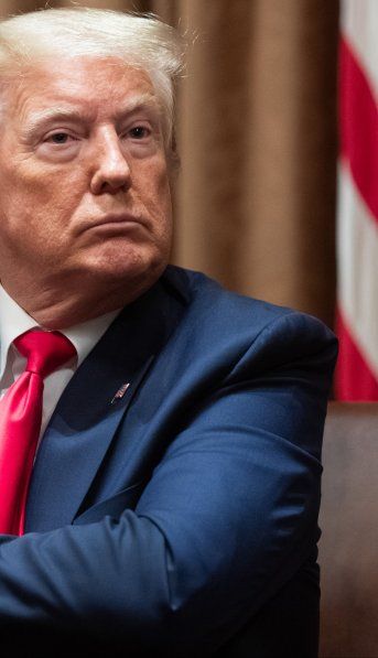 Mientras expresa su apoyo a la policía, Trump prepara cambios con mejores prácticas de acción