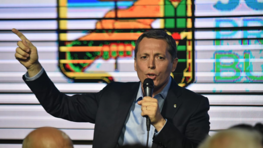 Fernando Gray: Alberto Fernández tiene que ponerse el traje de presidente