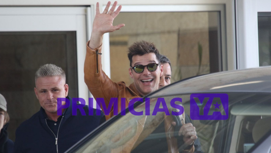 Ricky Martin en Argentina: las fotos de su llegada al país en un vuelo privado