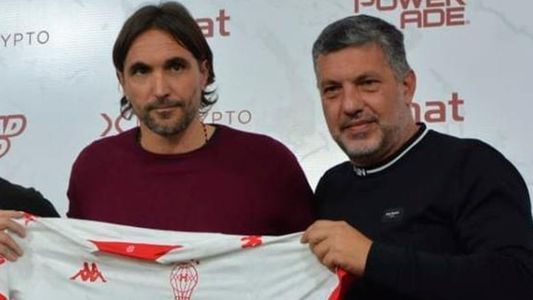 La polémica frase del presidente de Huracán tras la salida de Diego Martínez: Los llama Boca y...