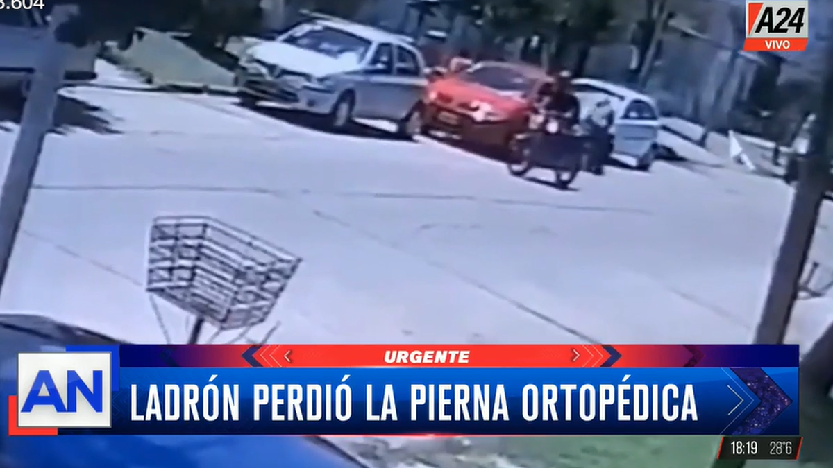 El ladrón perdió la pierna ortopédica. (Foto: captura A24)