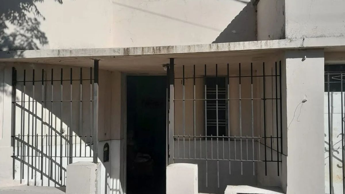Buscó a su mamá para ir al velorio del papá y se encontró con el peor momento de su vida. (Foto: gentileza a221.com.ar)