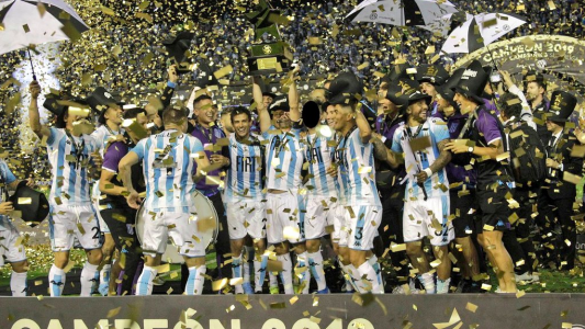 ¡Racing campeón!: le ganó 2-0 a Tigre en Mar del Plata y se quedó con el Trofeo de Campeones
