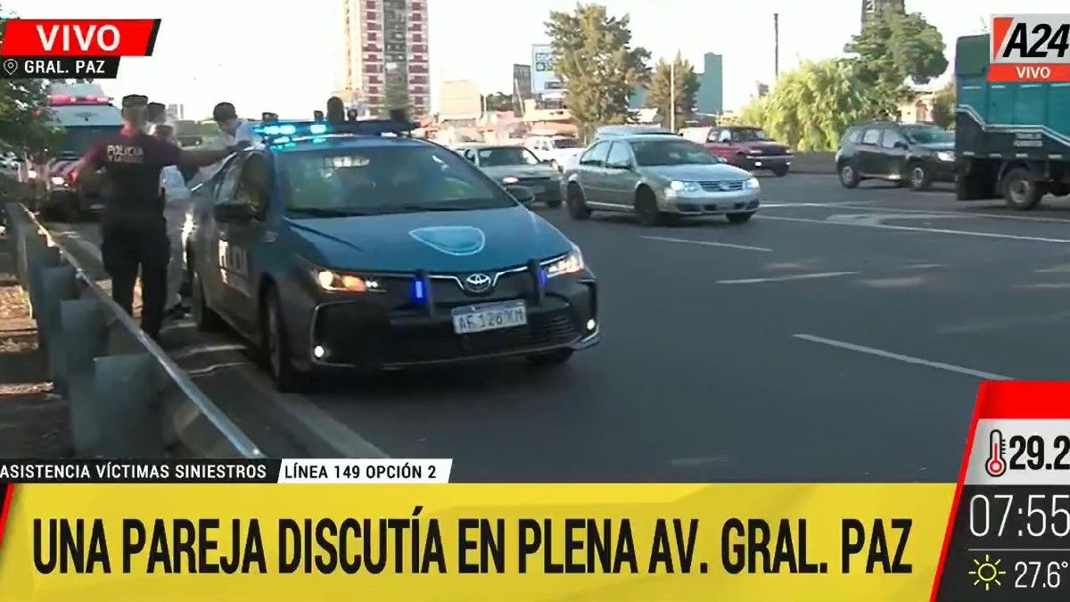 La mujer fue trasladada al Hospital Vélez Sarsfield. Foto: captura de Tv.&nbsp;